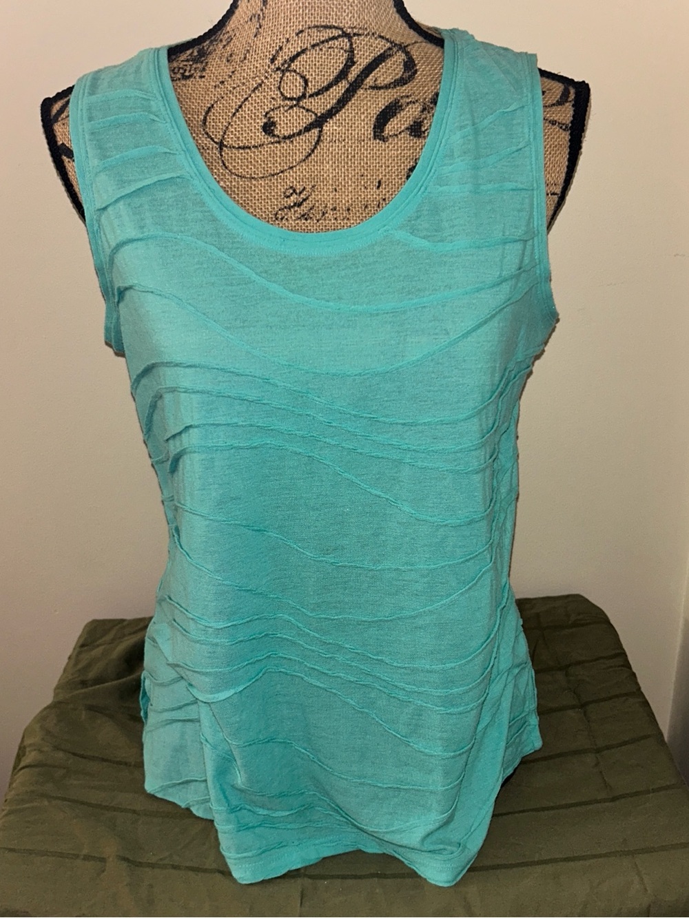 Simply Vera Vera Wang Sleeveless Textured Wave Tank Top - Teal Blue